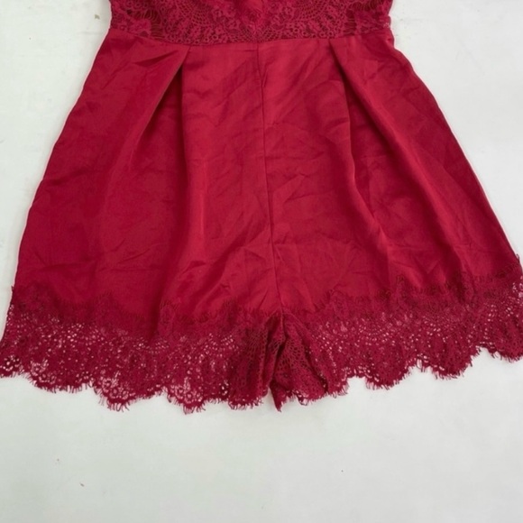 Red Satin Lace Long Sleeve Scoop Neck Statement Sleeve Romper - Picture 4 of 4